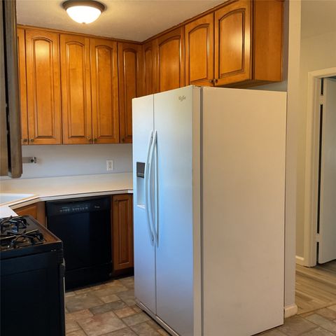 1401 W Ball Street, Weatherford, TX 76086