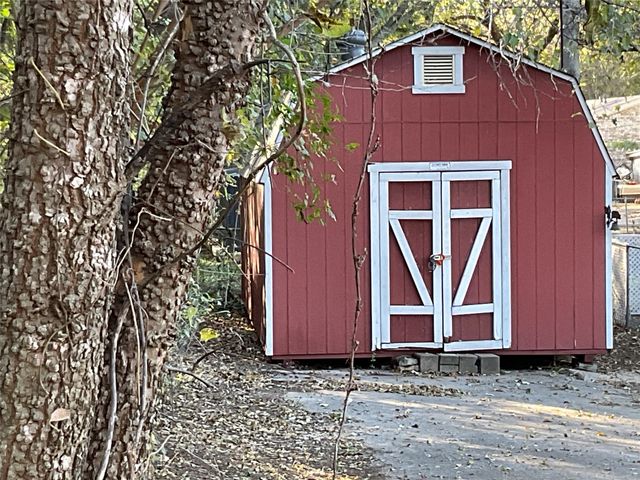 1401 W Ball Street, Weatherford, TX 76086