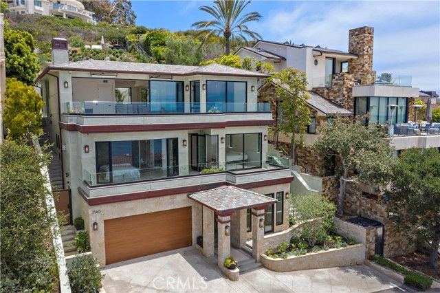 2340 Crestview Drive, Laguna Beach, CA 92651