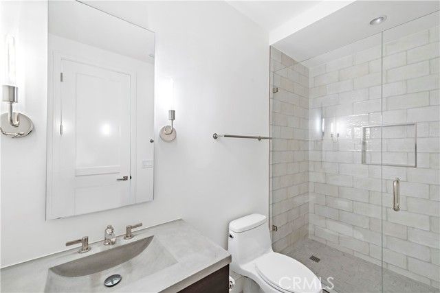 2340 Crestview Drive, Laguna Beach, CA 92651