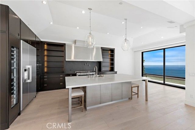 2340 Crestview Drive, Laguna Beach, CA 92651