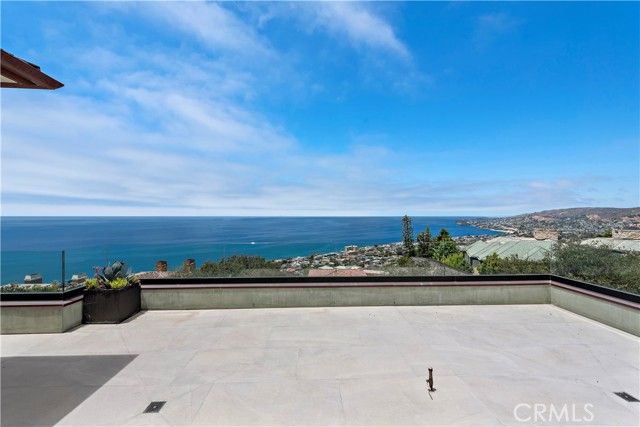 2340 Crestview Drive, Laguna Beach, CA 92651