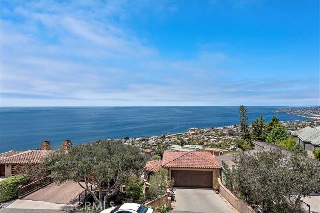 2340 Crestview Drive, Laguna Beach, CA 92651