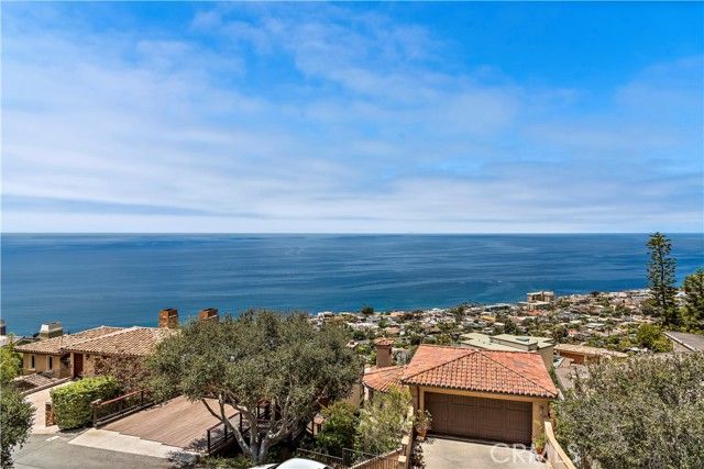 2340 Crestview Drive, Laguna Beach, CA 92651