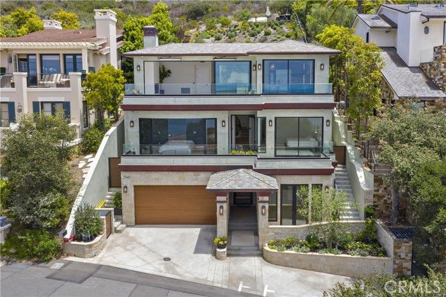 2340 Crestview Drive, Laguna Beach, CA 92651