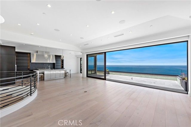 2340 Crestview Drive, Laguna Beach, CA 92651