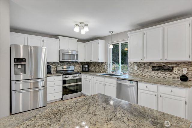19020 34th Avenue E, Tacoma, WA 98446