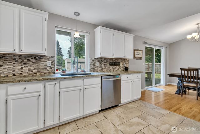 19020 34th Avenue E, Tacoma, WA 98446