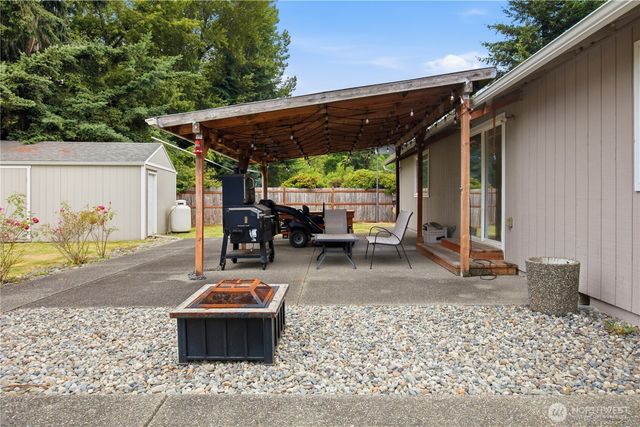 19020 34th Avenue E, Tacoma, WA 98446