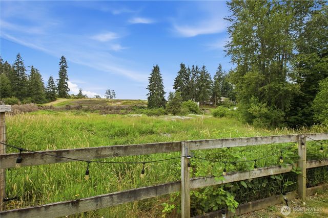 19020 34th Avenue E, Tacoma, WA 98446