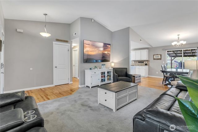 19020 34th Avenue E, Tacoma, WA 98446