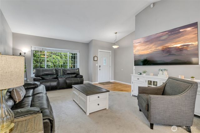19020 34th Avenue E, Tacoma, WA 98446
