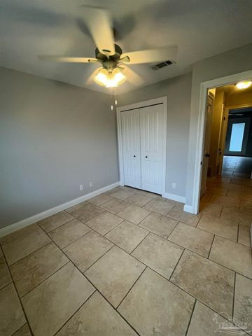 3890 Sailwind Dr, Gulf Breeze, FL 32563