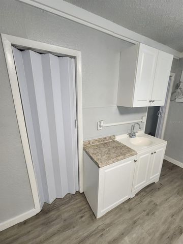 407 S JUPITER AVENUE 7, Clearwater, FL 33755