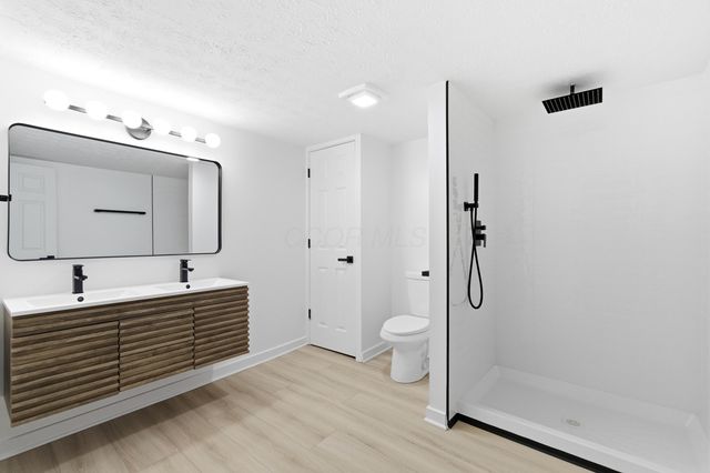 2321 Dunning Court, Columbus, OH 43219