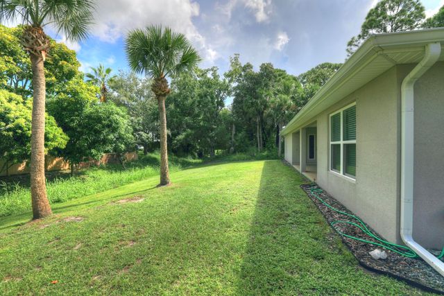 443 Lanfair Avenue, Sebastian, FL 32958