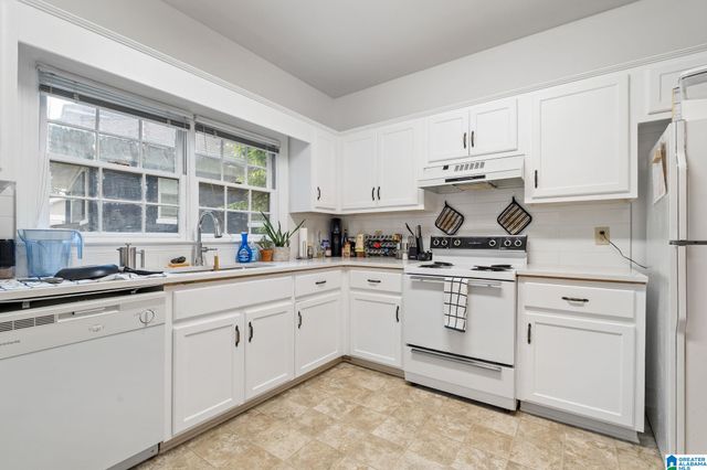 925 39TH STREET S, Birmingham, AL 35222
