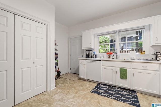 925 39TH STREET S, Birmingham, AL 35222