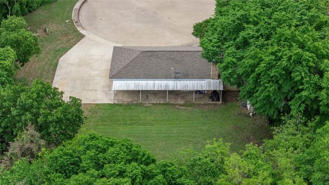 401 Mara Lane, Red Oak, TX 75154