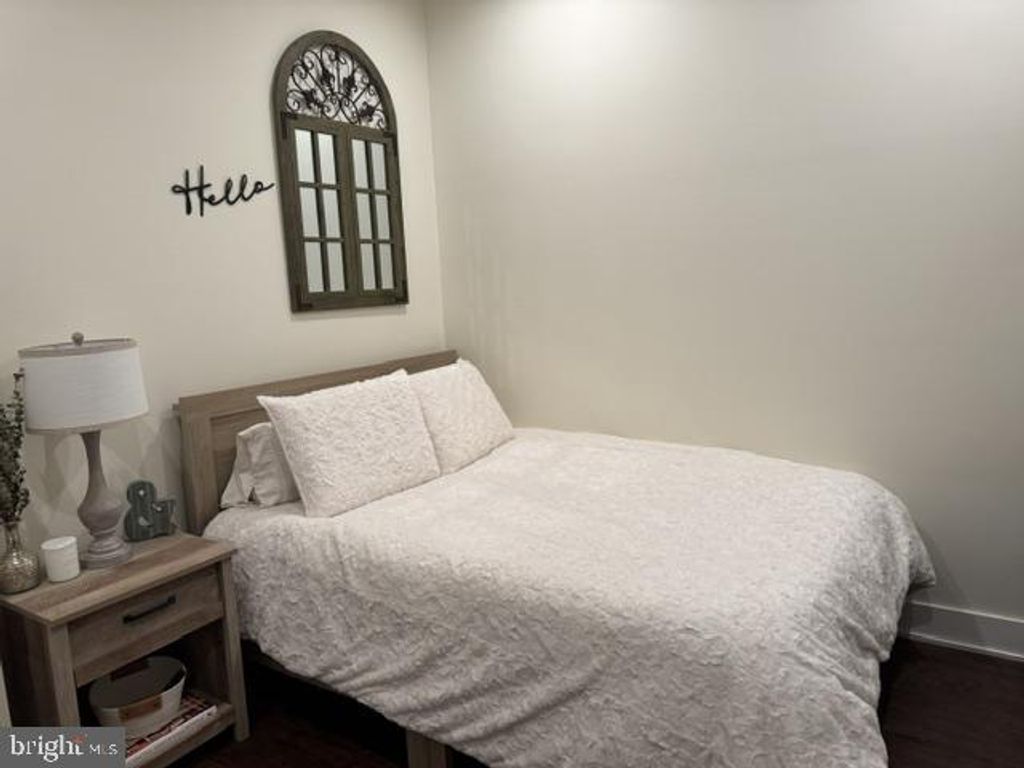1909 E HAGERT ST #1, PHILADELPHIA, PA 19125 — photo 4