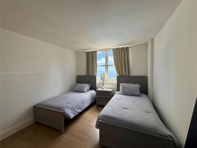 770 Claughton Island Drive 1104, Miami, FL 33131