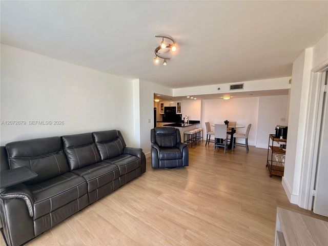 770 Claughton Island Drive 1104, Miami, FL 33131