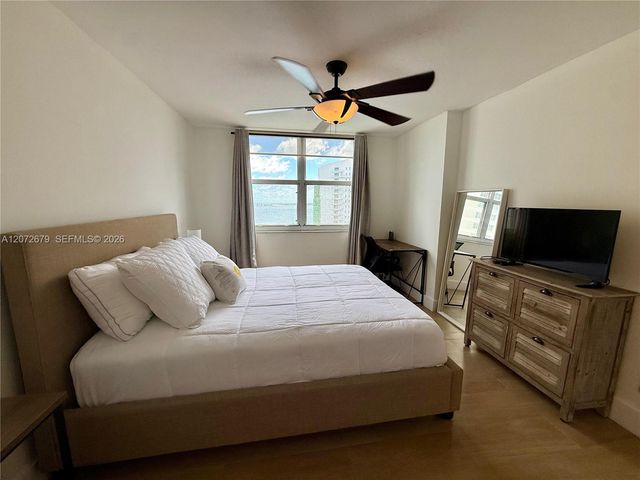 770 Claughton Island Drive 1104, Miami, FL 33131