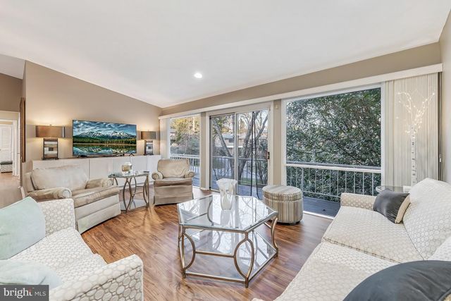 9812 BETTEKER LN, Potomac, MD 20854