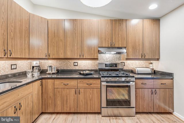 9812 BETTEKER LN, Potomac, MD 20854