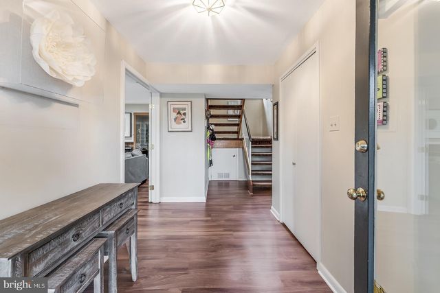 9812 BETTEKER LN, Potomac, MD 20854