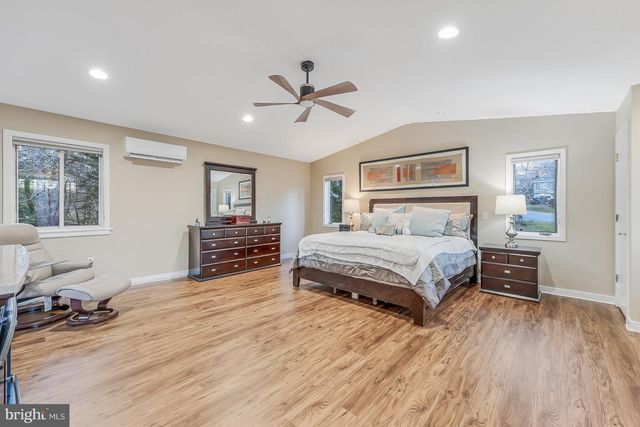 9812 BETTEKER LN, Potomac, MD 20854