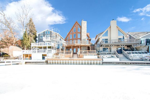 14292 Westman Drive, Fenton Twp, MI 48430