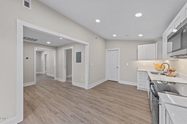 403 W Noble Street, Selma, NC 27576