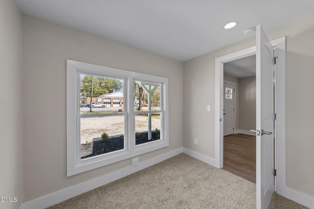 403 W Noble Street, Selma, NC 27576