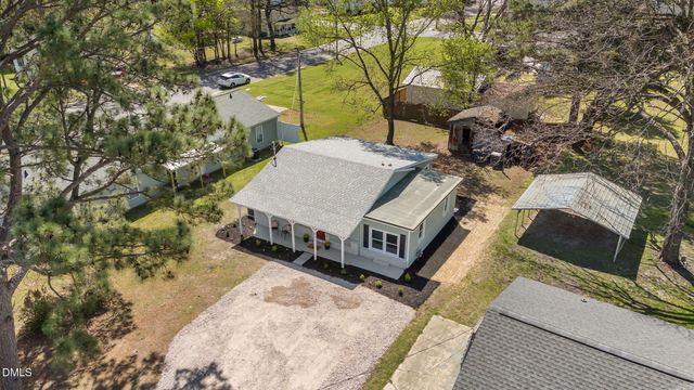 403 W Noble Street, Selma, NC 27576