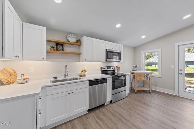 403 W Noble Street, Selma, NC 27576