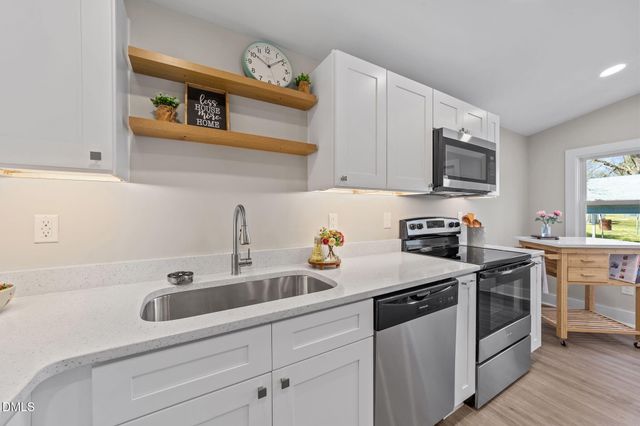 403 W Noble Street, Selma, NC 27576