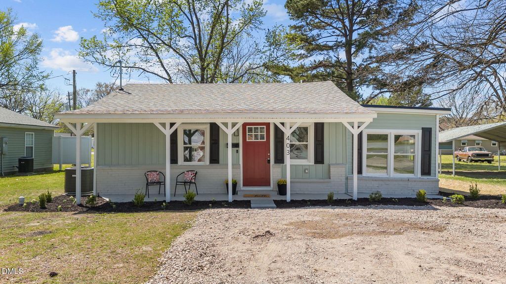 403 W Noble Street, Selma, NC 27576