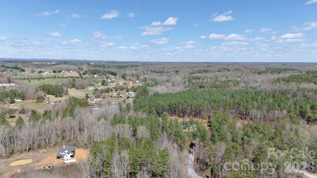 000 Suzanne Lane, Statesville, NC 28677