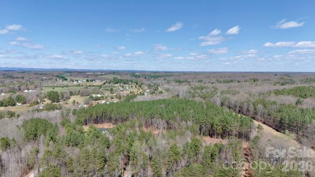 000 Suzanne Lane, Statesville, NC 28677