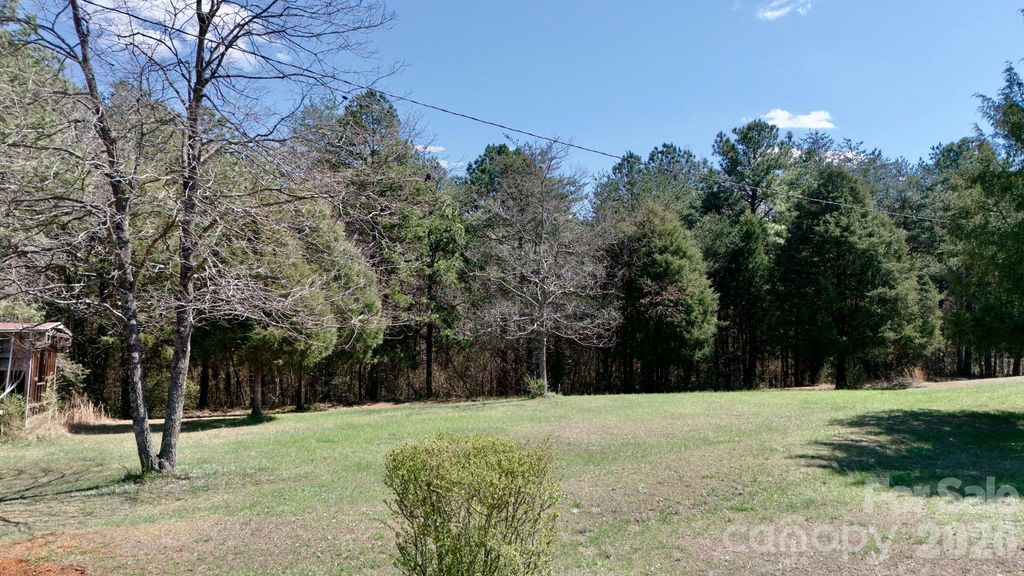 000 Suzanne Lane, Statesville, NC 28677