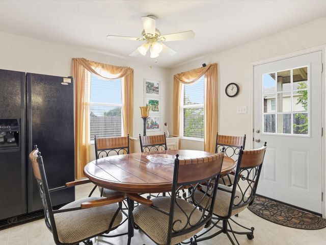 6308 St James Place, Denton, TX 76210