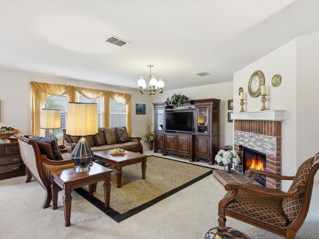 6308 St James Place, Denton, TX 76210