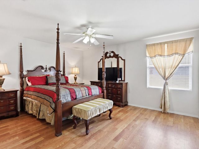 6308 St James Place, Denton, TX 76210