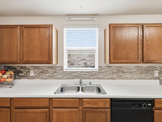 6308 St James Place, Denton, TX 76210
