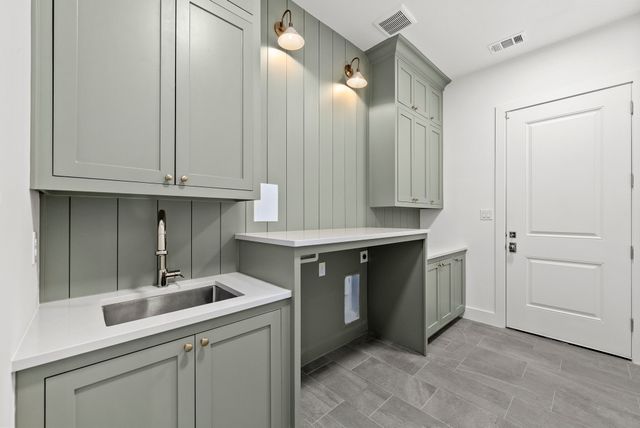 6739 Walnut Hill Lane, Dallas, TX 75230