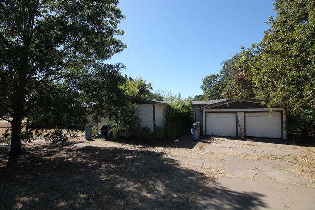 7832 Noneman Road, North Richland Hills, TX 76182