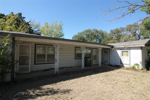 7832 Noneman Road, North Richland Hills, TX 76182