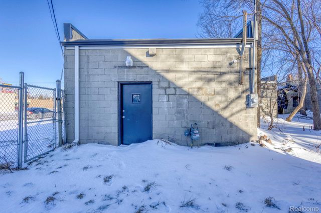 19147 JOY Road, Detroit, MI 48228