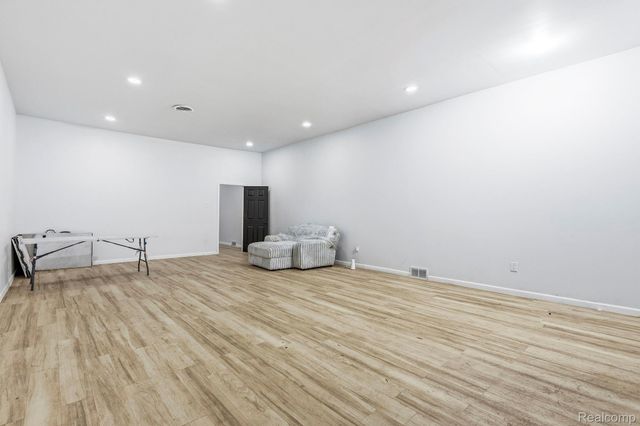 19147 JOY Road, Detroit, MI 48228